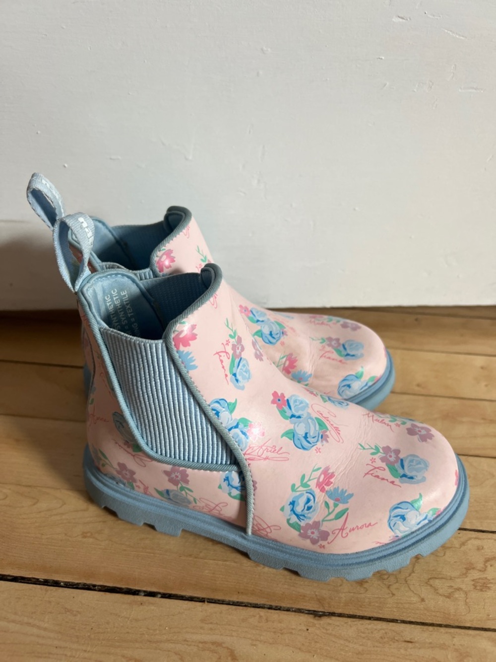 Native Kids Pink Floral Chelsea Boots with Light Blue Trim